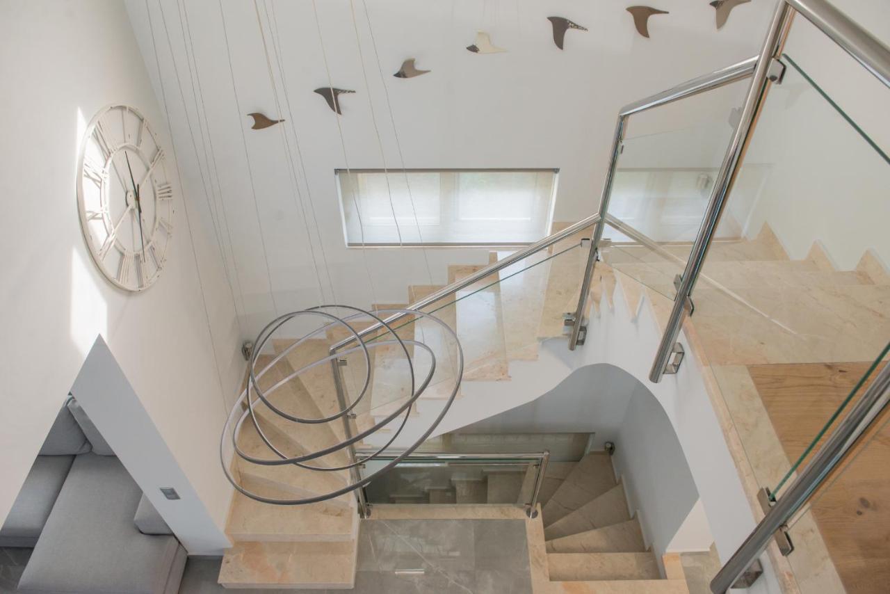 Palmyra Athens Villa Buitenkant foto